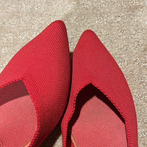 Rothy’s classic super cute Point solid cherry red, size 10 - Picture 5 of 5